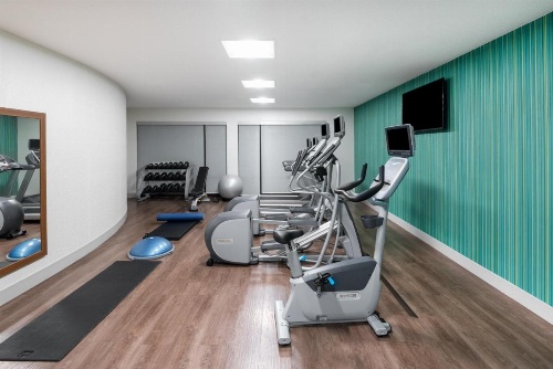 Holiday Inn Express & Suites Lakeland South image 21