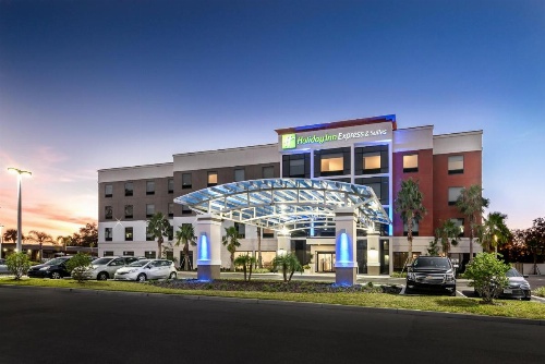 Holiday Inn Express & Suites Lakeland South image 37