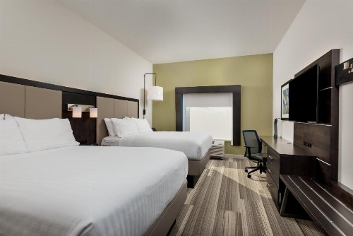 Holiday Inn Express & Suites Lakeland South image 38