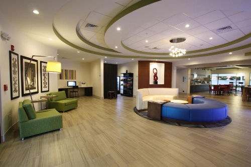 Holiday Inn Express & Suites Lakeland South image 40